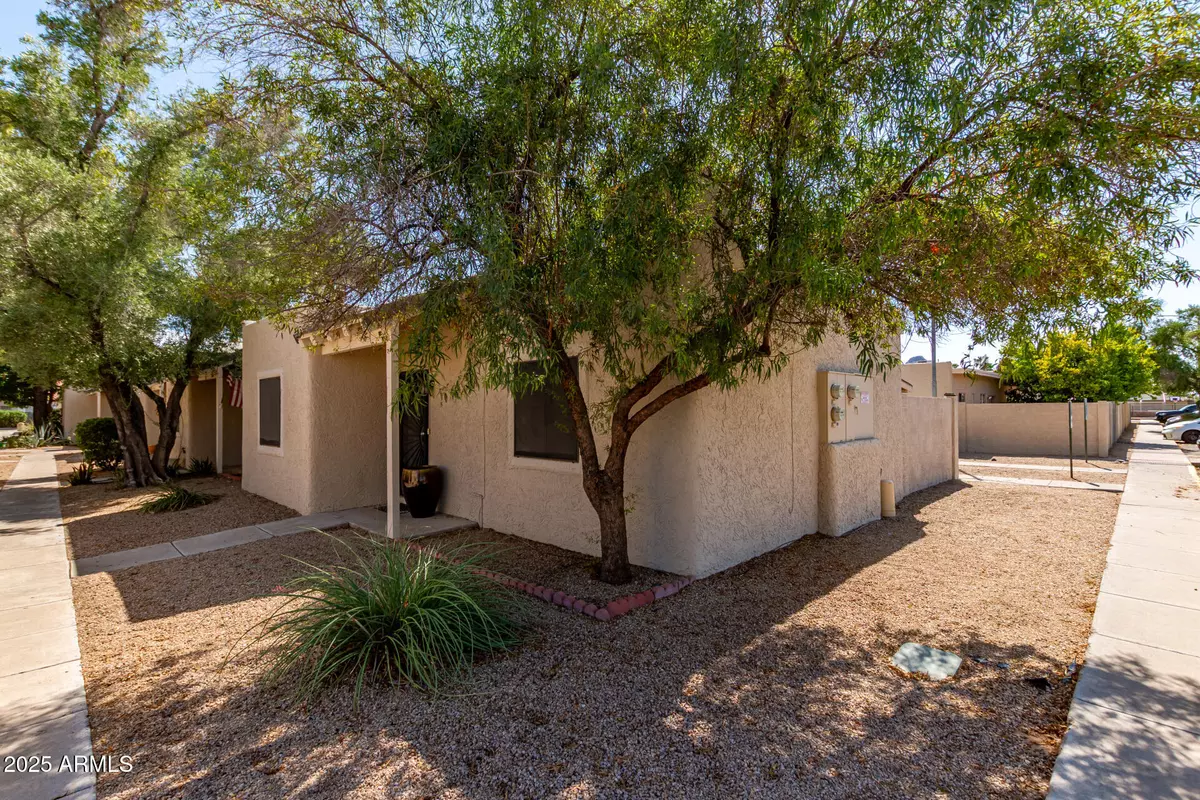 Phoenix, AZ 85032,15601 N 27TH Street #5