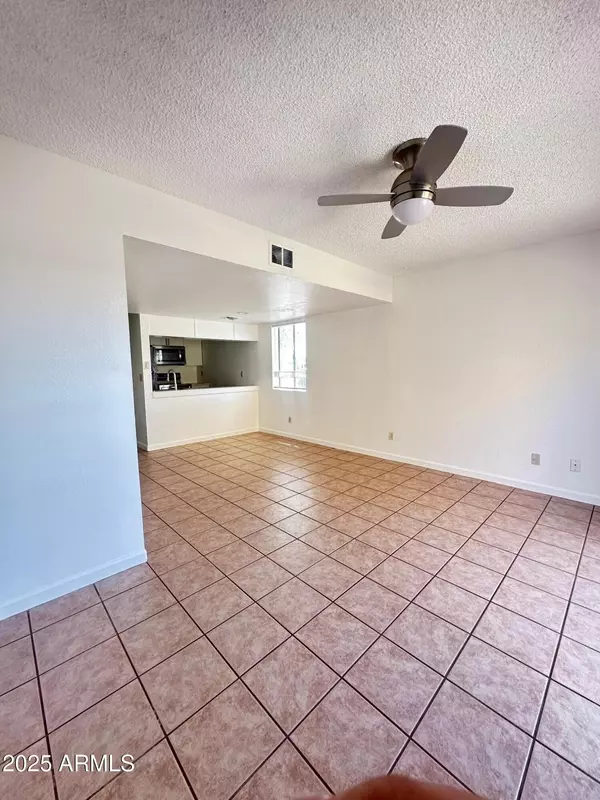 Phoenix, AZ 85029,12231 N 21ST Avenue #1