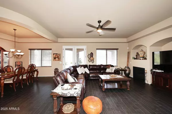 Laveen, AZ 85339,10204 S 43RD Avenue