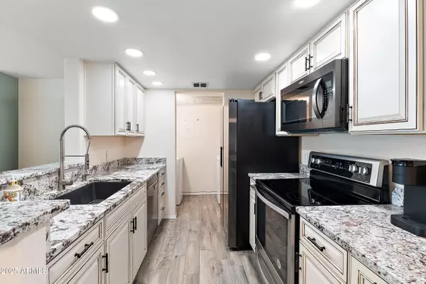 Fountain Hills, AZ 85268,14645 N FOUNTAIN HILLS Boulevard #224
