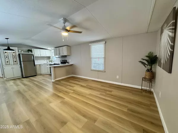 Buckeye, AZ 85326,2000 S APACHE Road #260