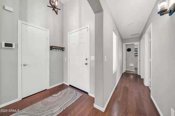 Phoenix, AZ 85042,1704 E BEVERLY Road