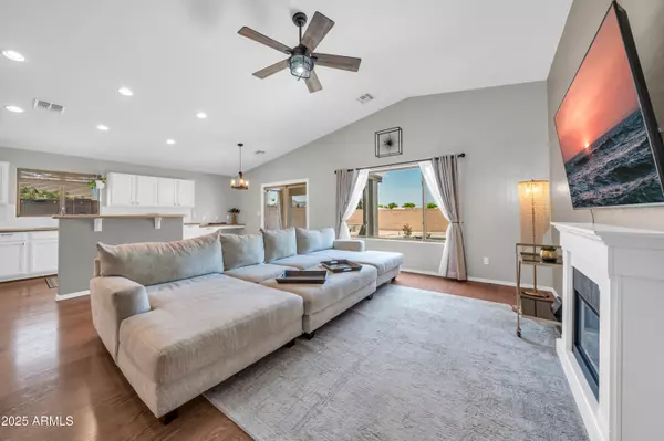 Phoenix, AZ 85042,1704 E BEVERLY Road