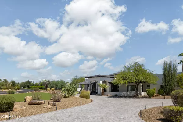 Paradise Valley, AZ 85253,6718 E San Juan Avenue