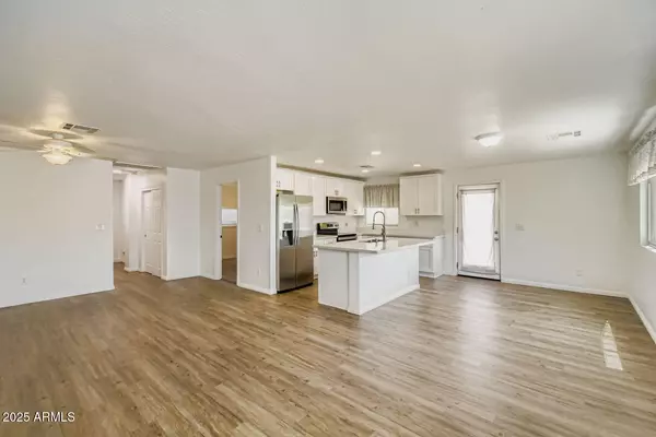 8110 E 4th Avenue, Mesa, AZ 85208