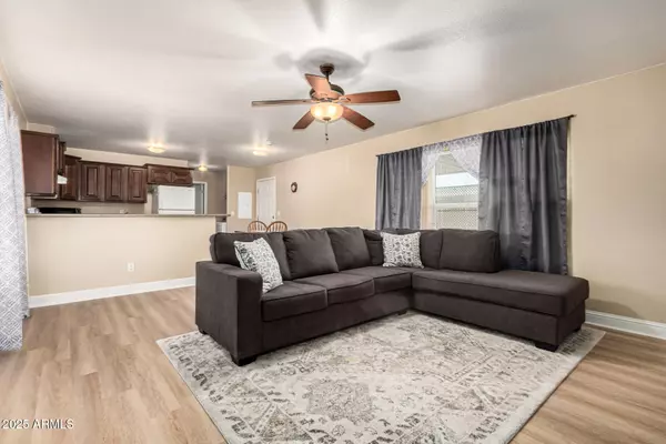 San Tan Valley, AZ 85140,747 E Germann Road #5