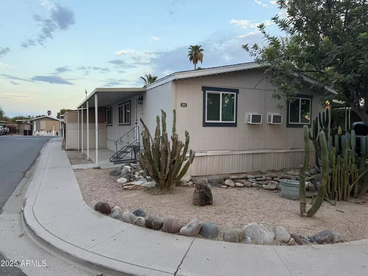 Phoenix, AZ 85023,15601 N 19TH Avenue #203