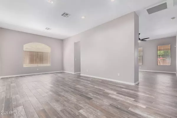 Phoenix, AZ 85083,6617 W MOLLY Lane