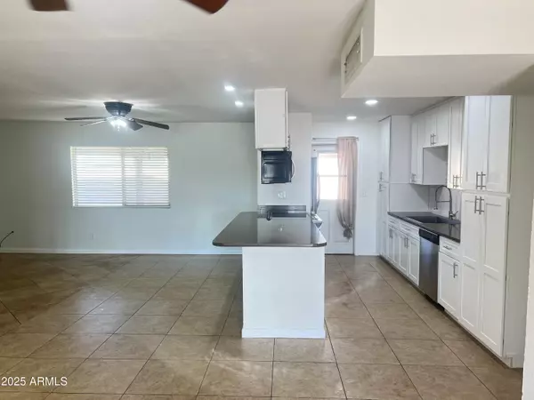 Tempe, AZ 85282,1816 E Palmcroft Drive
