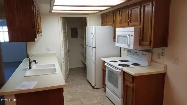 Mesa, AZ 85203,520 N STAPLEY Drive #161