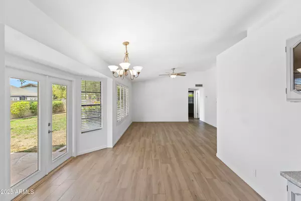 Scottsdale, AZ 85260,8943 E FRIESS Drive