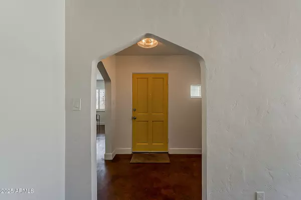 Phoenix, AZ 85003,331 W EDGEMONT Avenue