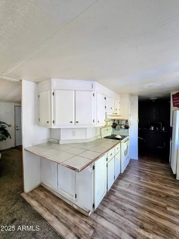 Eloy, AZ 85131,3220 W CABALLERO Drive