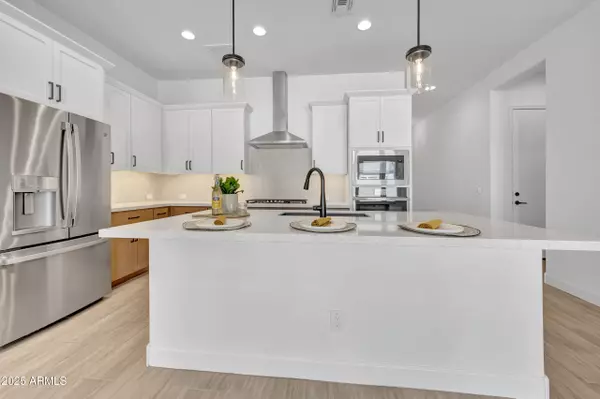 Litchfield Park, AZ 85340,19314 W MISSOURI Avenue