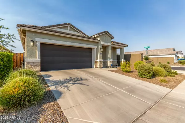 Apache Junction, AZ 85120,3188 W SHANLEY Avenue