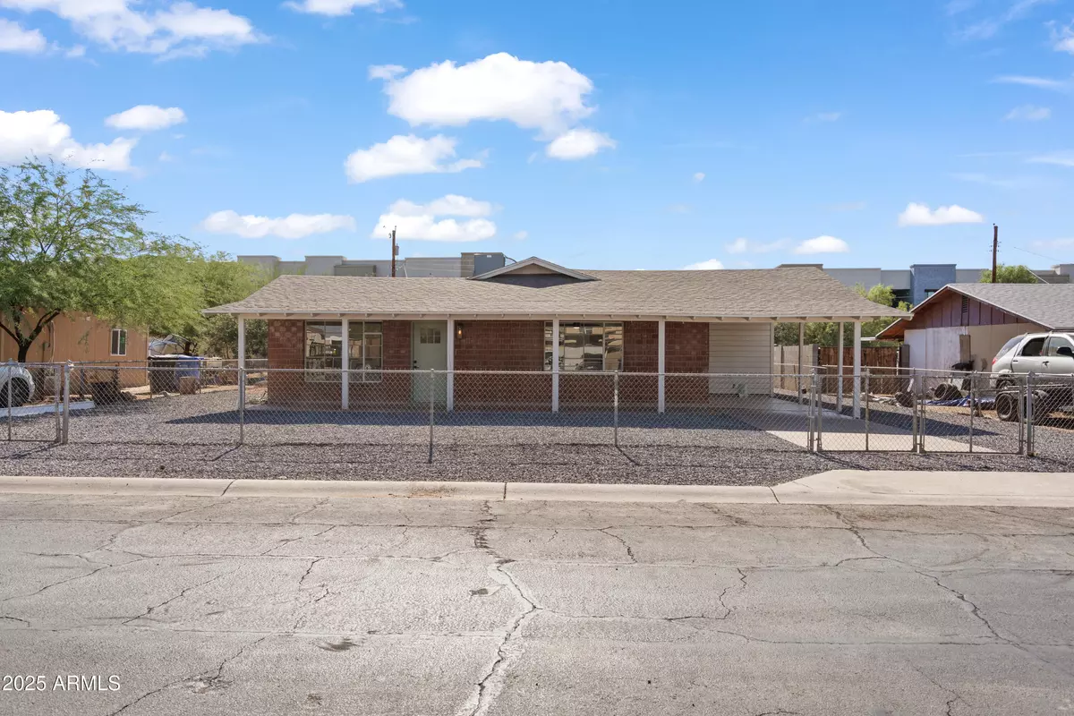 Phoenix, AZ 85040,5802 S 34TH Place