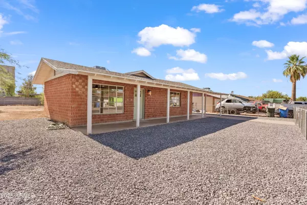 Phoenix, AZ 85040,5802 S 34TH Place