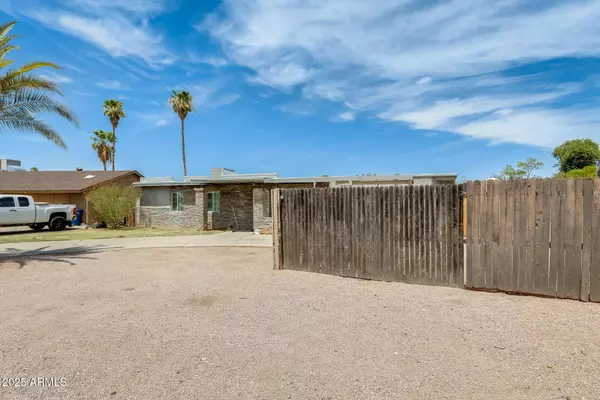 Mesa, AZ 85201,1637 N CHERRY Circle