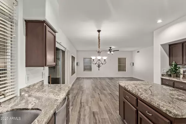 Gilbert, AZ 85233,991 N QUAIL Lane