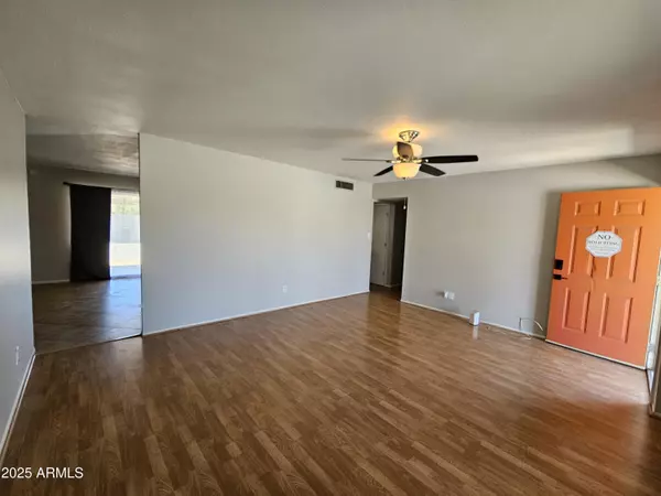 Tempe, AZ 85282,4521 S FOREST Avenue