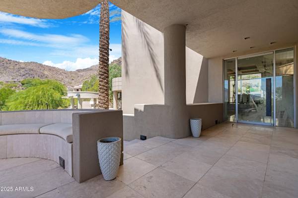 Paradise Valley, AZ 85253,4612 E Foothill Drive