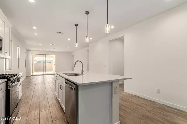 Glendale, AZ 85302,5353 W LAS PALMARITAS Drive