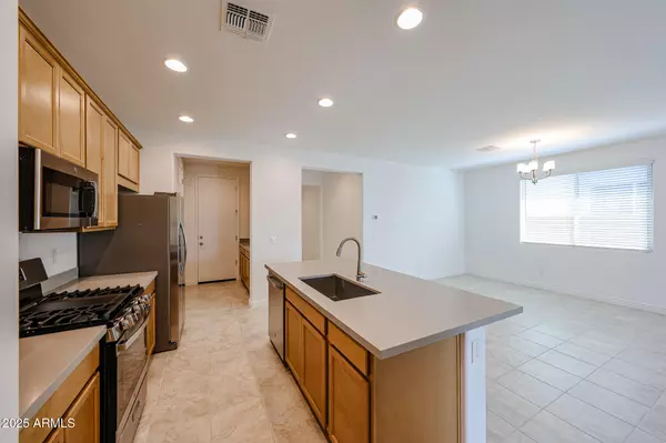 Glendale, AZ 85305,8857 W COLTER Street