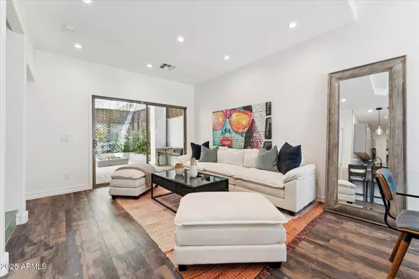 Phoenix, AZ 85018,3618 N 38TH Street #3