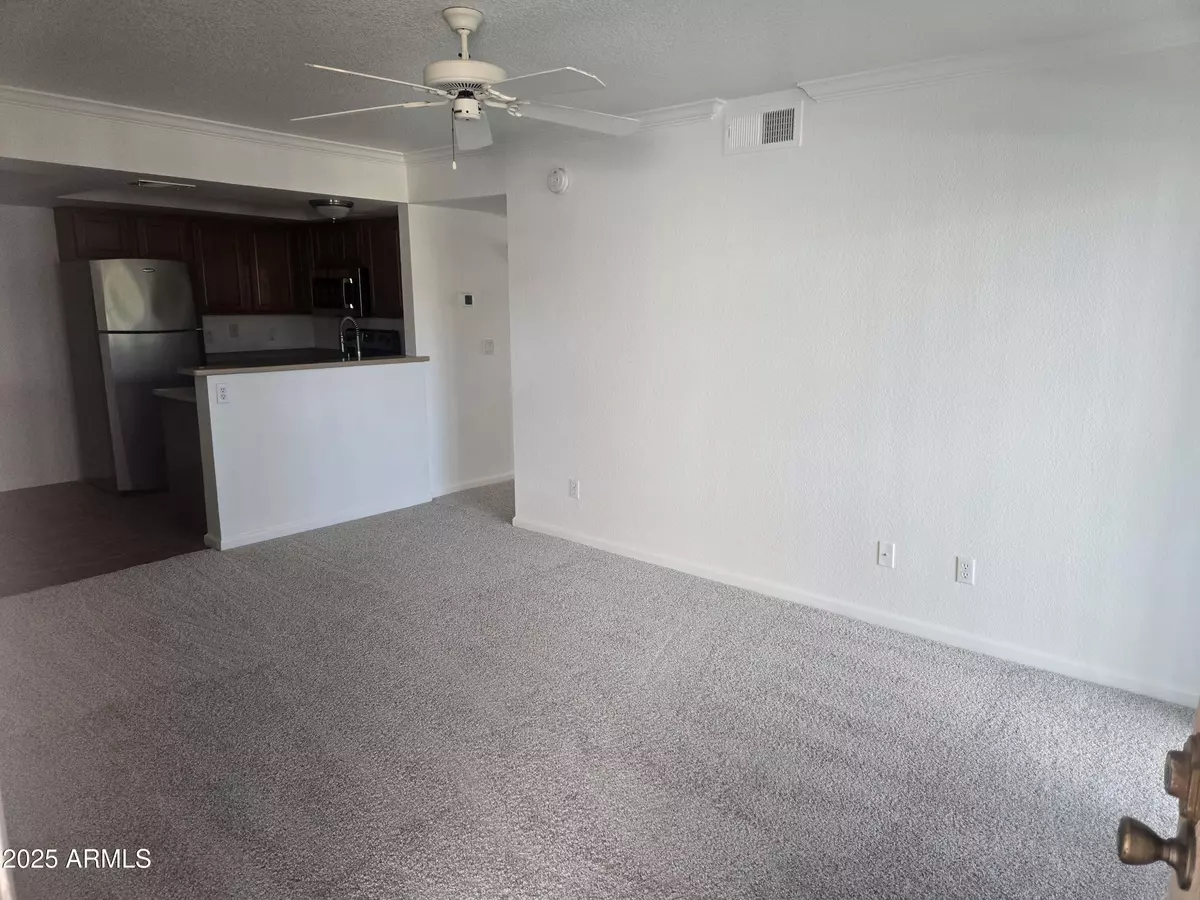 Phoenix, AZ 85022,1720 E THUNDERBIRD Road #2094