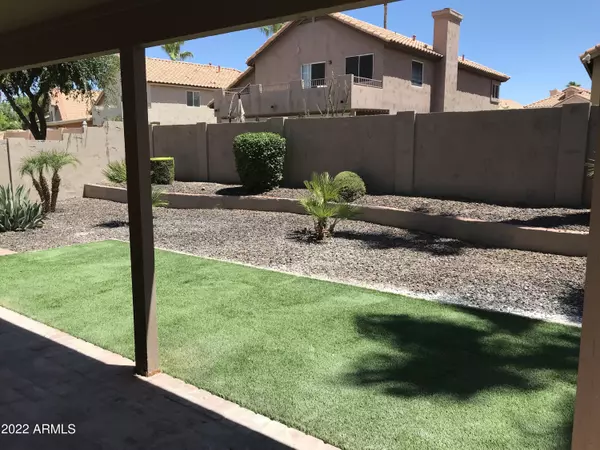 3358 E WINDSONG Drive, Phoenix, AZ 85048