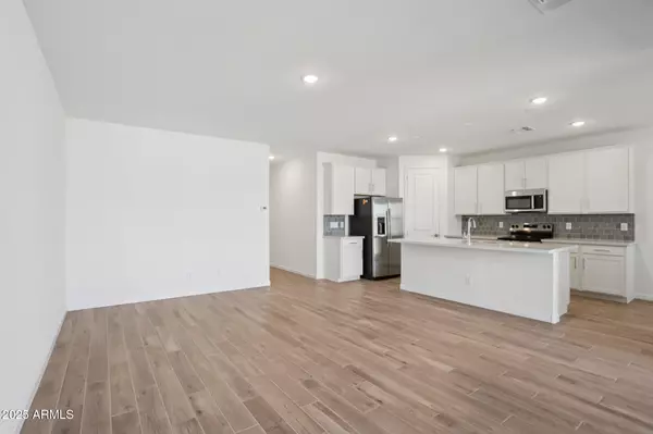Surprise, AZ 85387,18216 W LA SENDA Drive