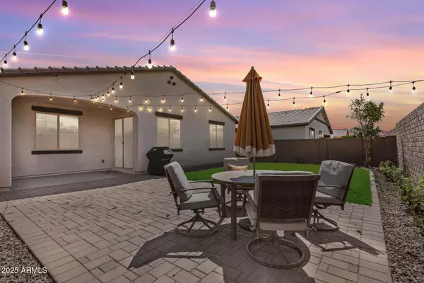 10154 E REVOLUTION Drive, Mesa, AZ 85212