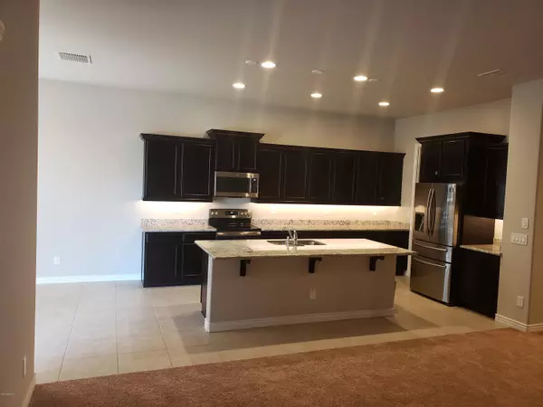 Glendale, AZ 85305,8552 W MIDWAY Avenue
