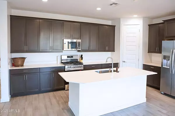 4342 Enmark Drive, San Tan Valley, AZ 85140