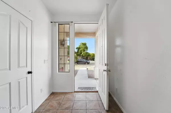 Avondale, AZ 85392,12621 W EARLL Drive