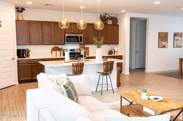 Apache Junction, AZ 85119,2897 E YUMA Avenue