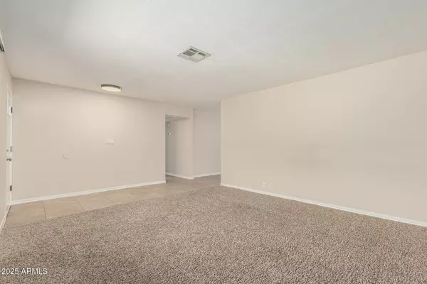 Phoenix, AZ 85053,3015 W WALTANN Lane