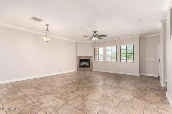 Scottsdale, AZ 85260,10757 N 74TH Street #1019