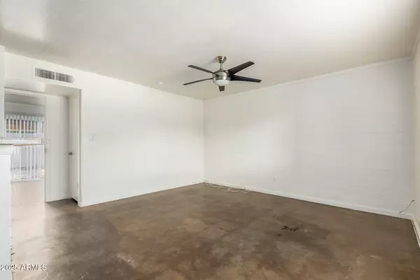 Phoenix, AZ 85016,1722 E OCOTILLO Road #2
