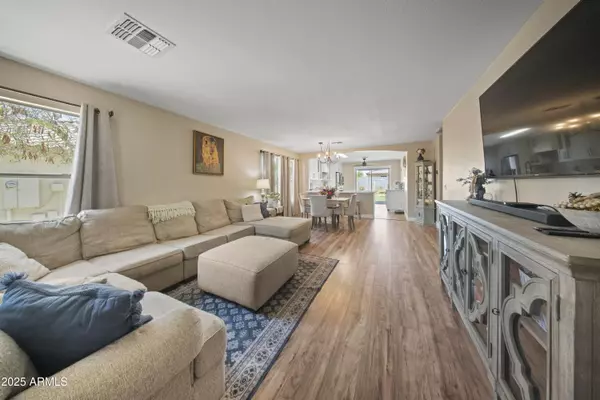 Tolleson, AZ 85353,9706 W FLORENCE Avenue