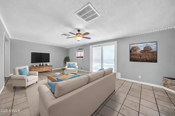 Phoenix, AZ 85017,3221 W SELLS Drive