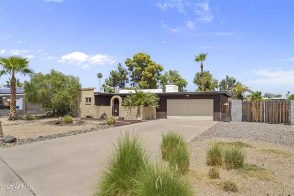 Phoenix, AZ 85032,4322 E BLUEFIELD Avenue