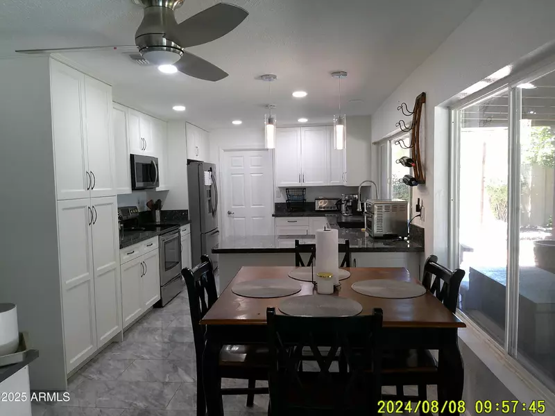 808 W Isabella Avenue, Mesa, AZ 85210