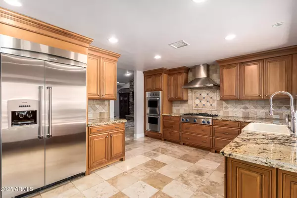 Phoenix, AZ 85018,5803 N 45TH Street