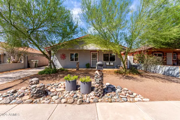 Glendale, AZ 85301,5542 W GARDENIA Avenue