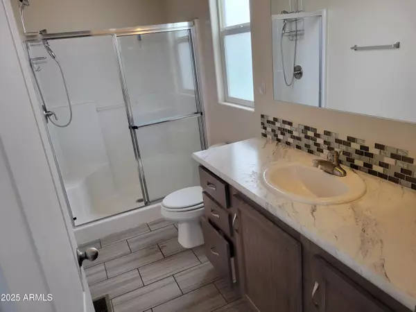 Mesa, AZ 85213,2460 E Main Street #E15