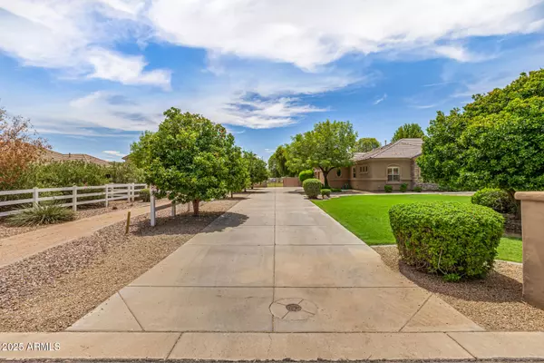 Queen Creek, AZ 85142,21387 E PUMMELOS Road