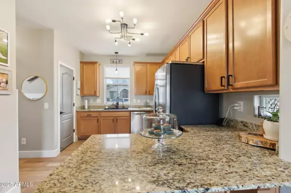 Mesa, AZ 85209,10220 E ISLETA Avenue