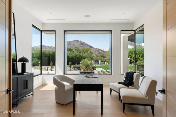 Paradise Valley, AZ 85253,6120 E REDWING Road