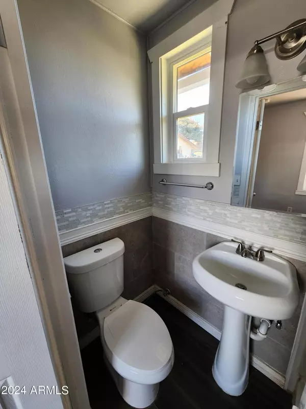 Phoenix, AZ 85020,9028 N 11TH Street #3